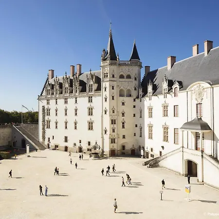 Echappee Nantaise Pour 4 Personnes *